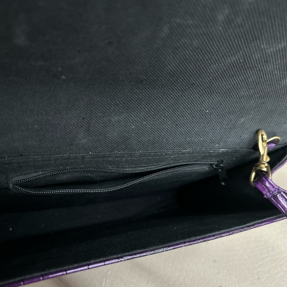 Ladies purple, faux croc clutch. - Picture 2 of 3